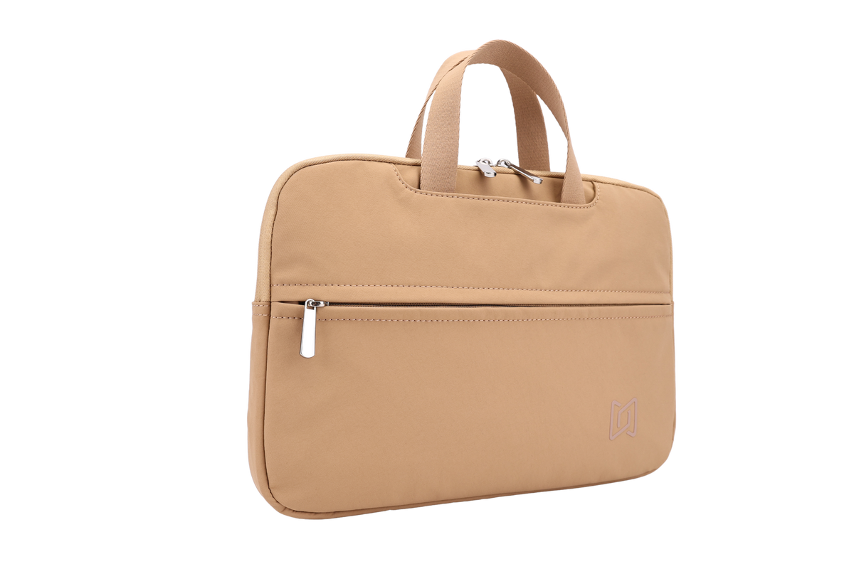 The Studio Portfolio in Light Brown, angled view #Color_Light Brown