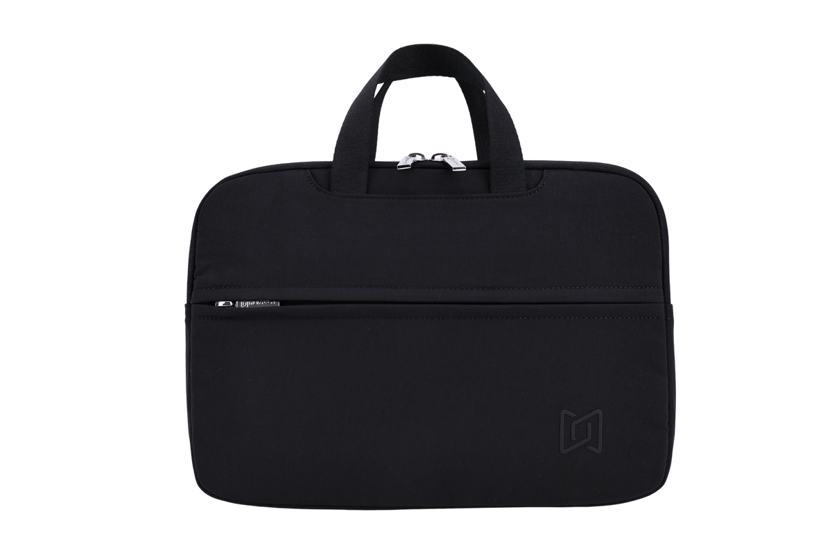 The Studio Portfolio in Black, front zip detail #Color_Black