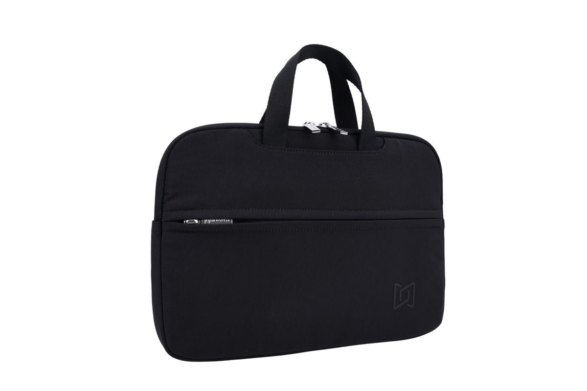 The Studio Portfolio in Black, angled view #Color_Black